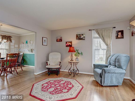 3rd image of 11998 Farrabow Ln