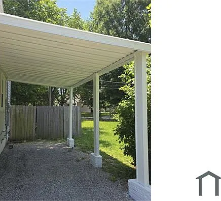 1004 S 45th St — Photo 22