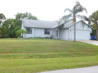 4528 Lake Heather Cir, Saint James City, FL 33956