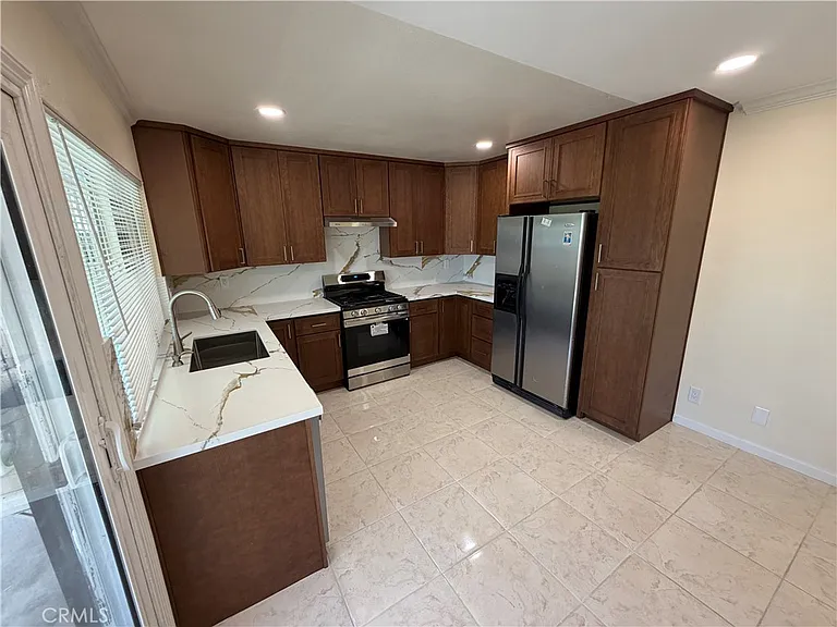 11510 Bertha St — Photo 28