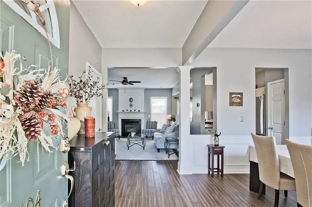 3 bed, 1642 sqft, $2,600 — Photo 3