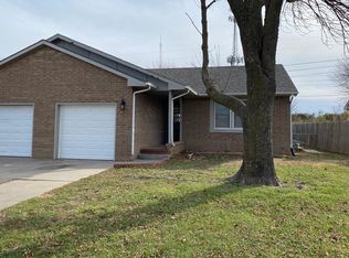 7413 E 17th St N, Wichita, KS 67206