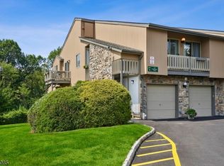 4 Buchanon Ct, West Orange, NJ