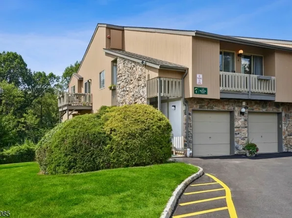 4 Buchanon Ct, West Orange Twp., NJ 07052