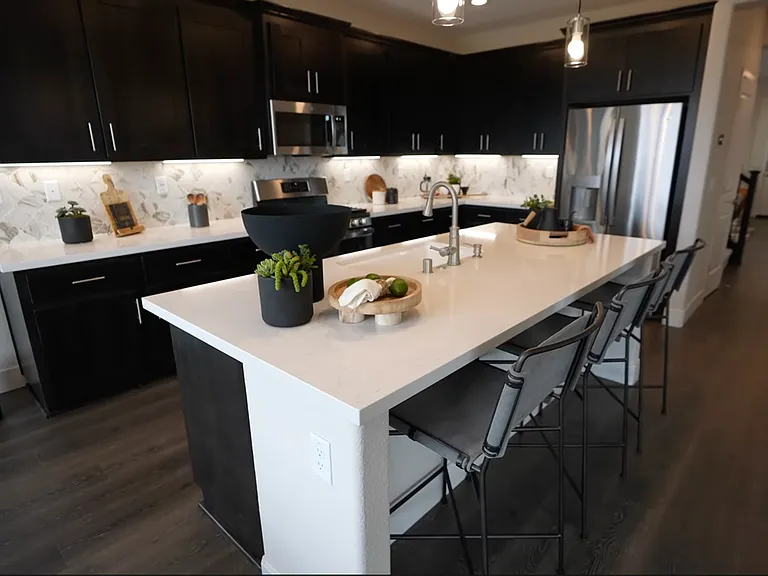 3426 Apollo Dr — Photo 10