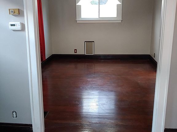 5th image of 74 De Camp Ave