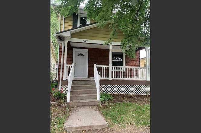 1st image of 839 S Poplar St