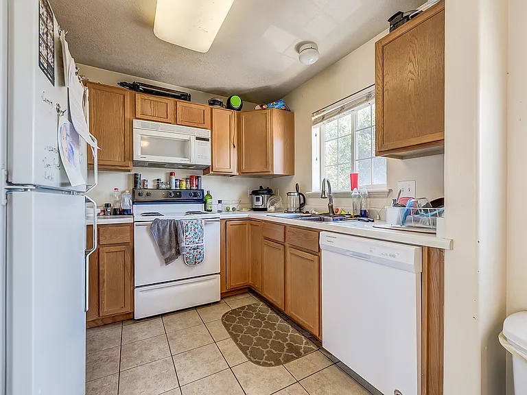 466 N 400 E #203 — Photo 5