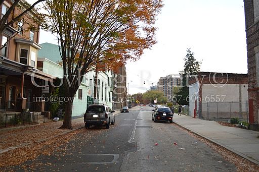 3rd image of 2225 N Park Ave #B
