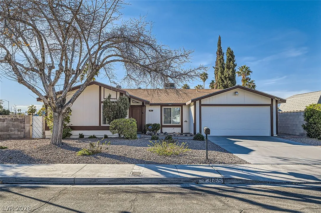 4 bed, 2.0 bath, 1478 sqft, $2,675 — Photo 1