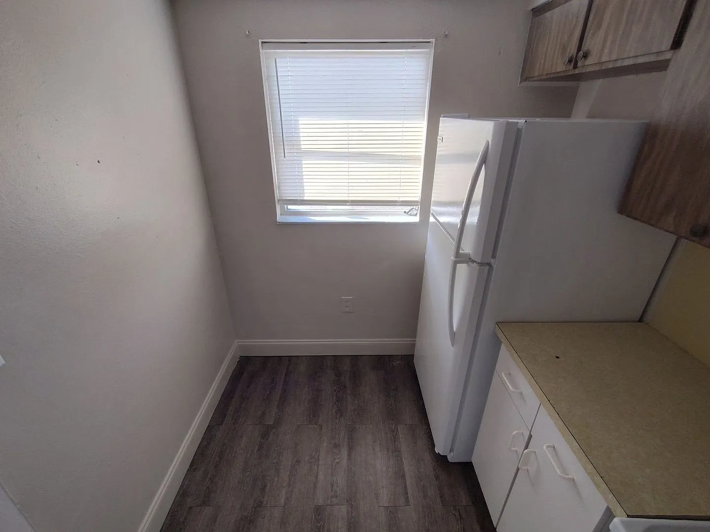 Coming Soon 2 Bedroom 1 Bath — Photo 4