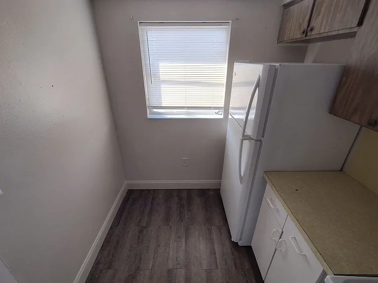 4136 Shoreline Dr — Photo 4