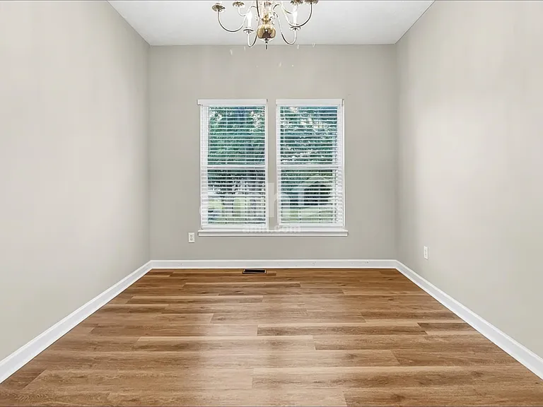 111 Leather Leaf Ln — Photo 5