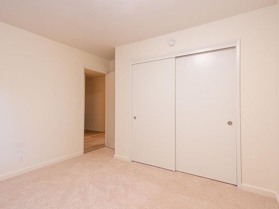 4th image of 1121 Highland Dr