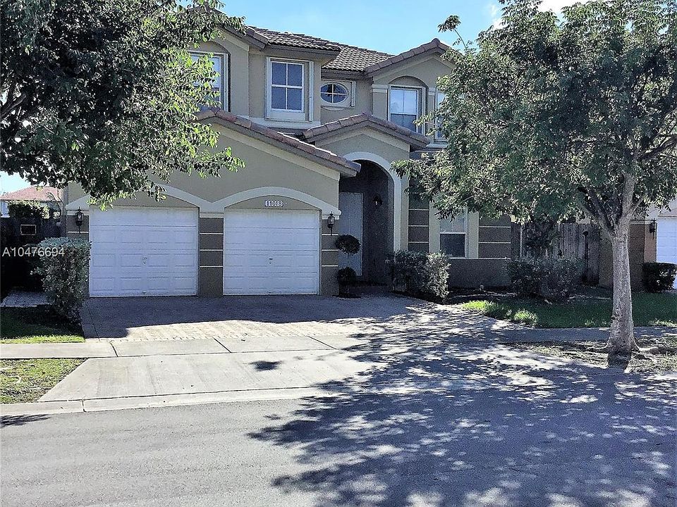 1st image of 11018 NW 80th Ln