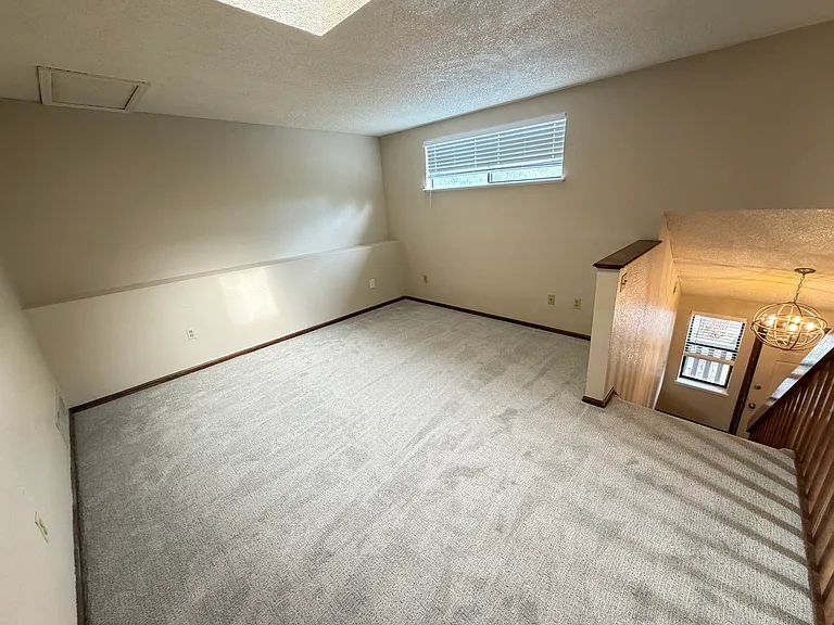 6210 Willow Ln — Photo 8