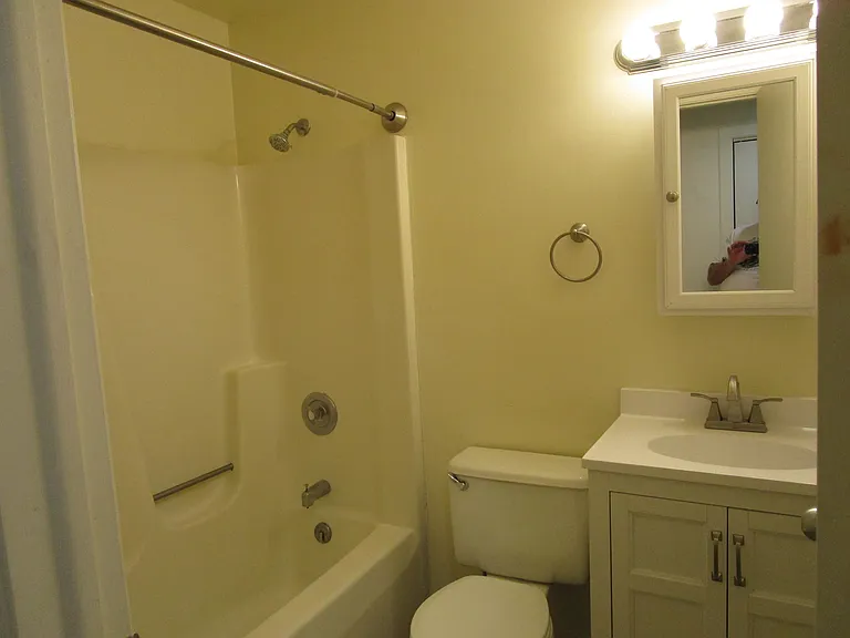 411 Main St #209 — Photo 6