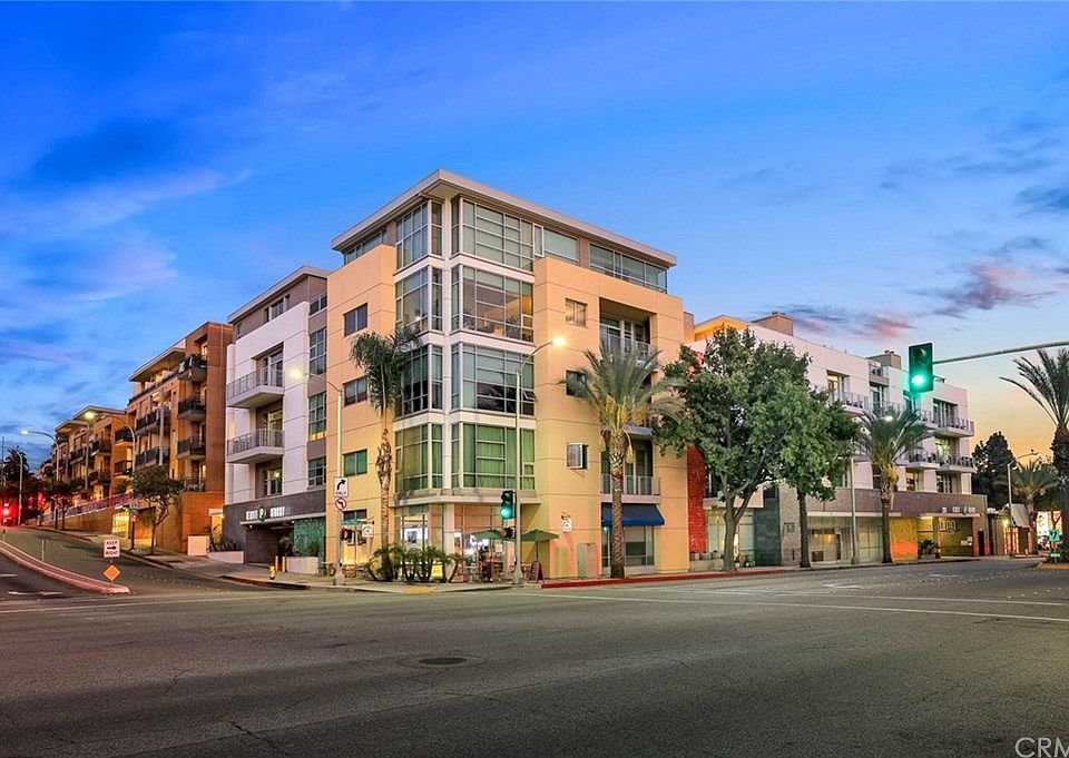 1st image of 238 S Arroyo Pkwy Unit 204