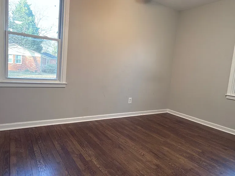 2900 Edsel Pl — Photo 6