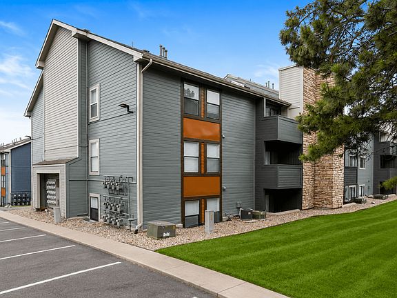 Exterior of Buildings at Hilltop View Apartments