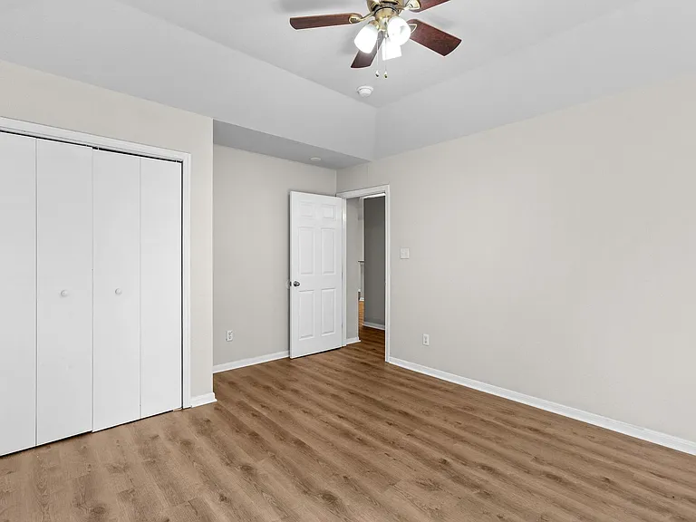 1628 Gordon St — Photo 14