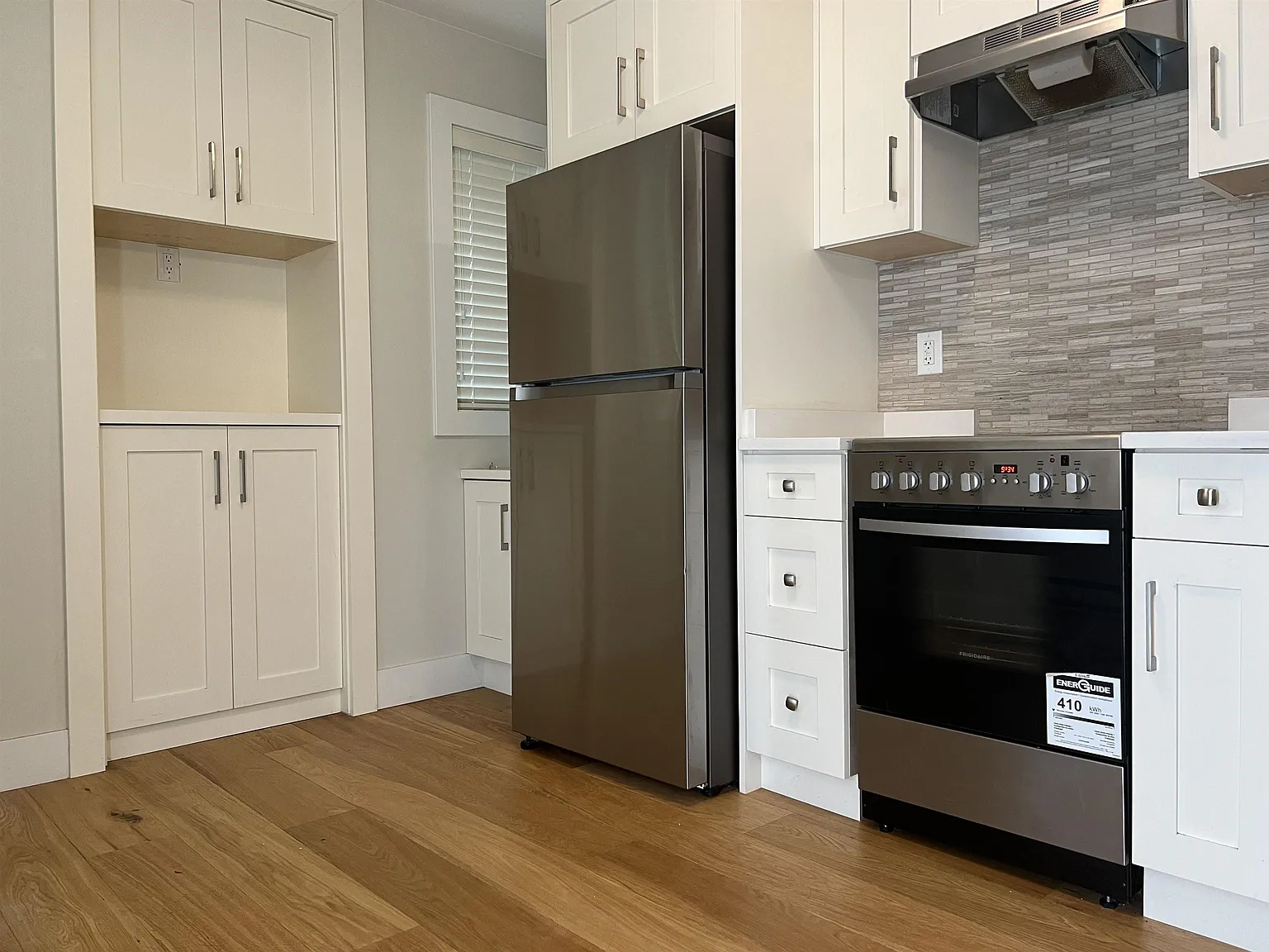 1 bed, 650 sqft, $2,000 — Photo 3