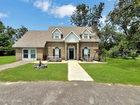 19378 Bell Creek Rd, Perkinston, MS 39573