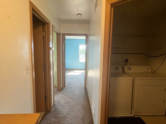 4th image of 304 Parkside Dr