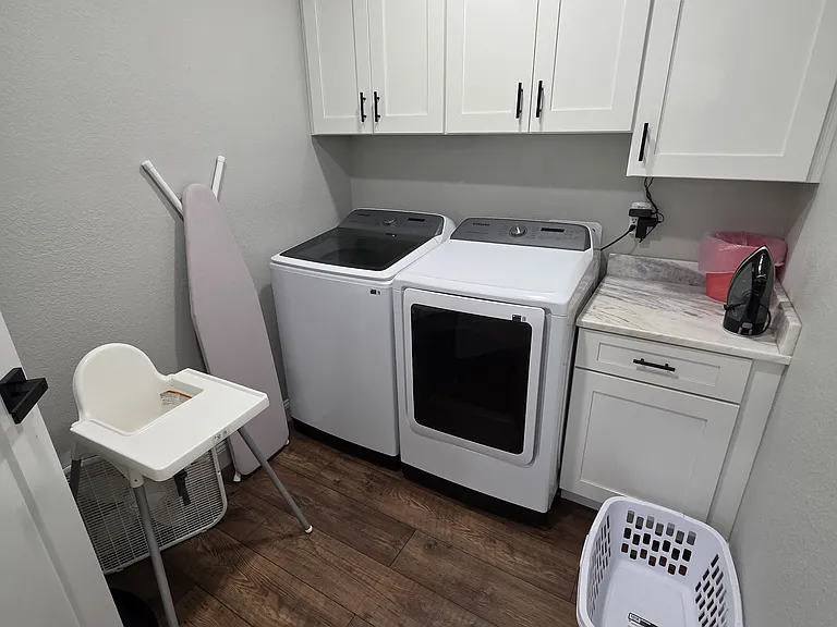 2022 Leisure Dr — Photo 16