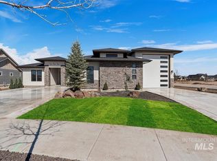 10260 Piper Ln, Caldwell, ID 83605