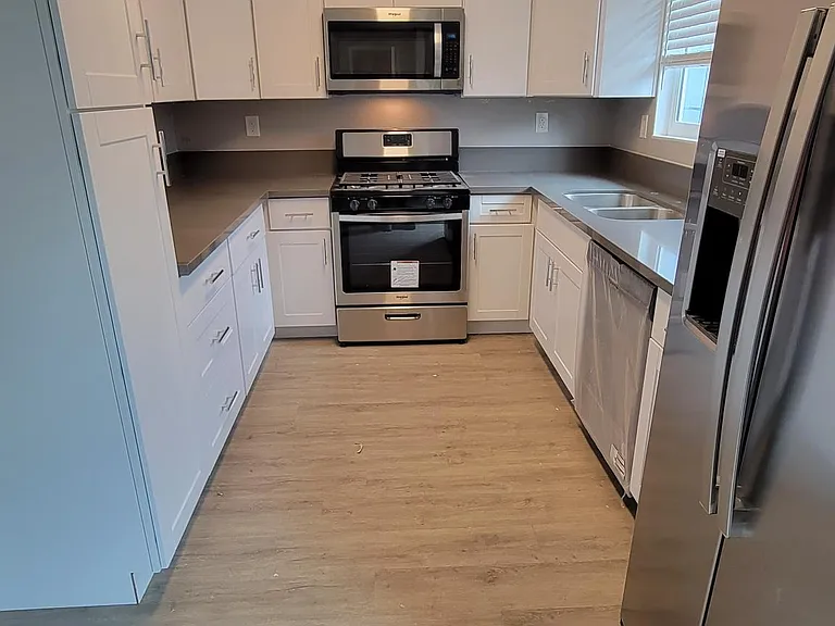 618 E 107th St #1 — Photo 1