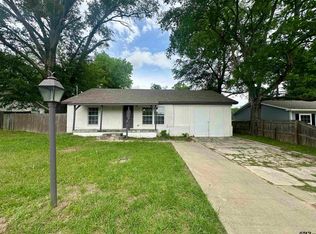 219 Half St, Lindale, TX 75771