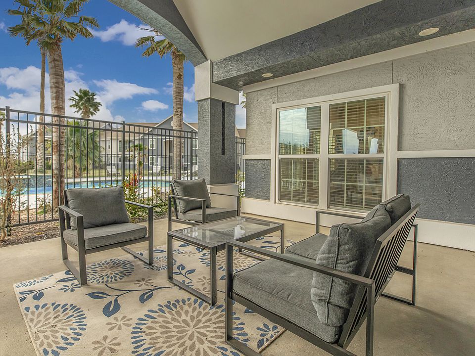 Relaxing Patio View at Sierra Royale Apartments, Robstown, TX