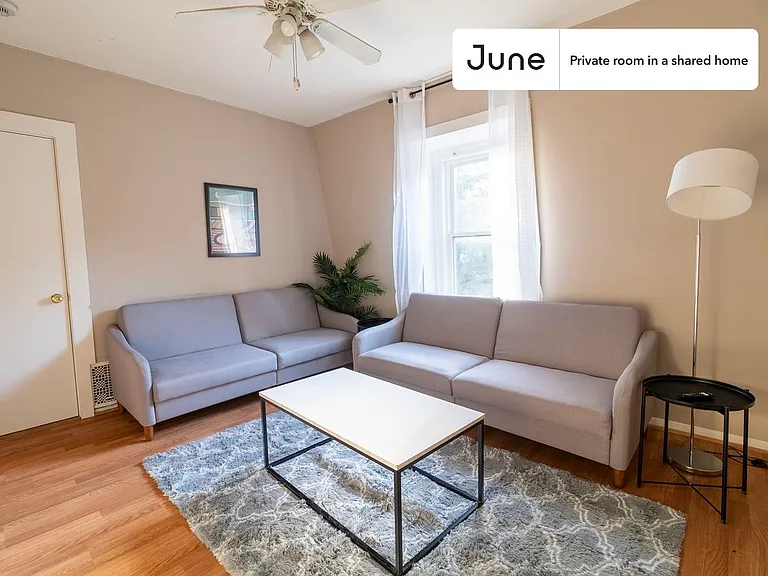 290 Lincoln St #B — Photo 5