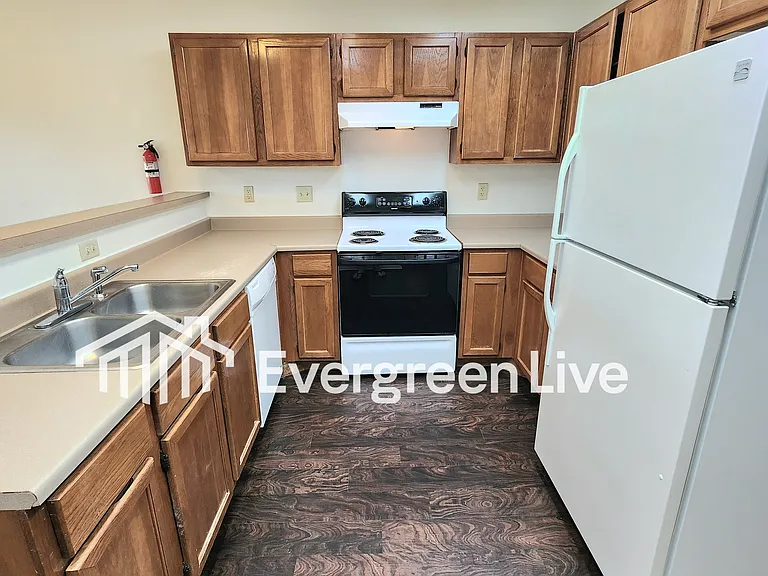 212 Fireball Dr — Photo 4