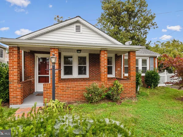 214 E Monroe Ave, Alexandria, VA 22301