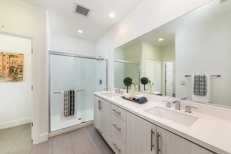 1336 N Capitol Ave #6 — Photo 5