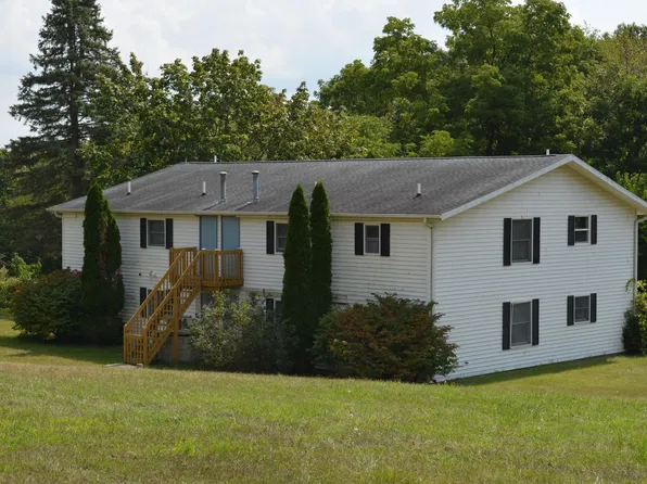 1343 W Liberty Rd, Clarklake, MI 49234