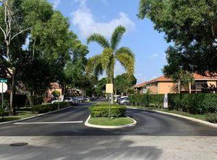 10337 NW 8th St, Pembroke Pines, FL 33026