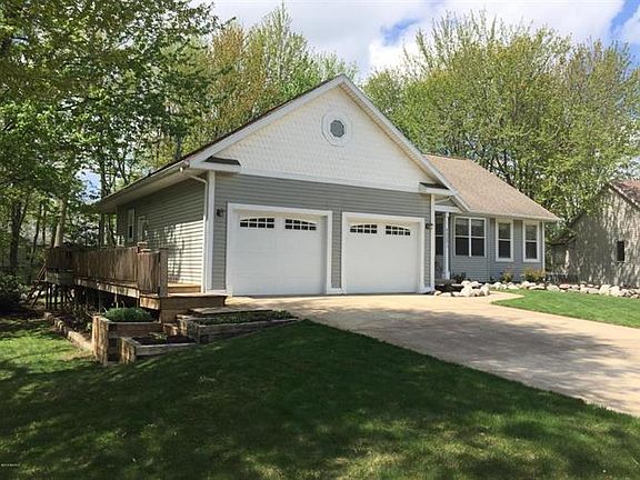 5th image of 7527 Woodcliff Dr