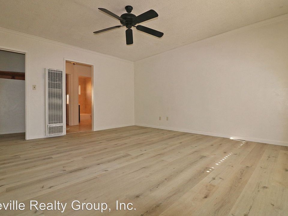 1st image of 4760 Kansas St APT I