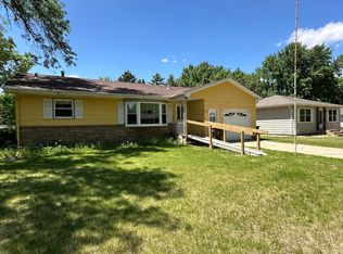 621 S Anderson St, Mitchell, SD 57301