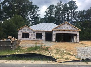 2438 Paintersmill Dr, Fayetteville, NC 28304