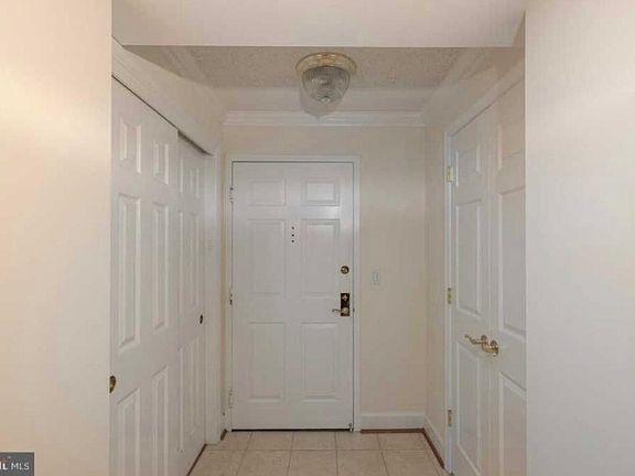 2nd image of 1276 N Wayne St APT 1109
