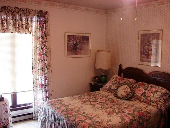 2nd image of 16738 255th Ave