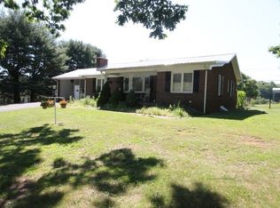 7785 Carrollton Pike, Galax, VA 24333