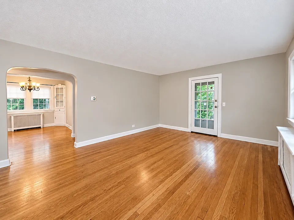 98 N Farview Ave #1