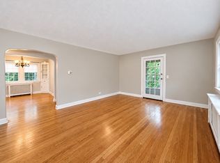 98 N Farview Ave #1, Paramus, NJ 07652