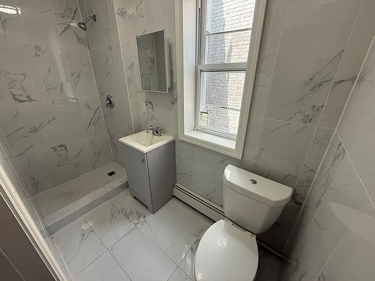 938 W Side Ave #4D — Photo 4