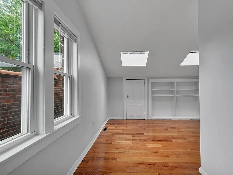 166 Park St #168 — Photo 36